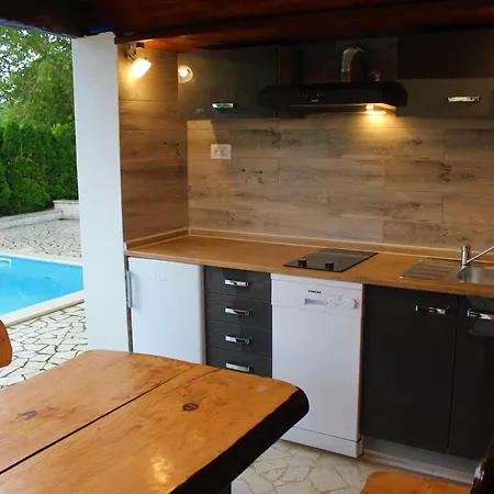 Semy With Private Pool